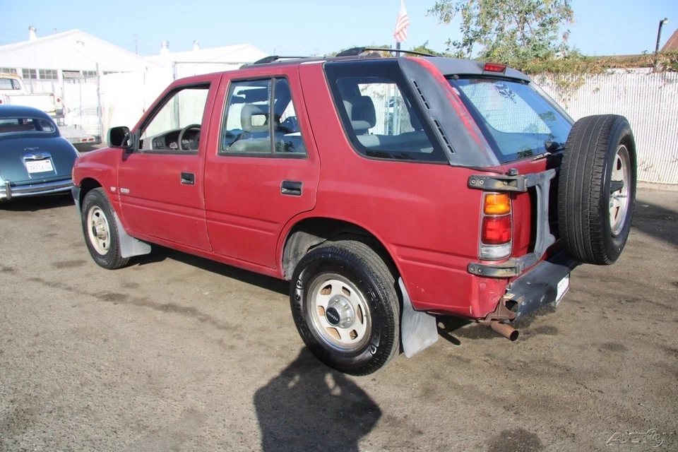 1996 Isuzu Rodeo  - Image 4 of 4