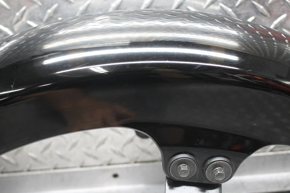 2010 HONDA SABRE 1300 VT1300CS BLACK FRONT WHEEL FENDER W/ BRACKET - Image 4 of 4