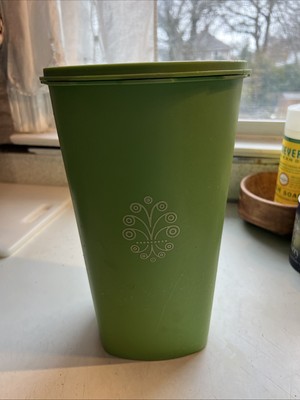 Vintage Tupperware Servalier SQUARED Canister Apple Green 1222-3 808-39 Lid