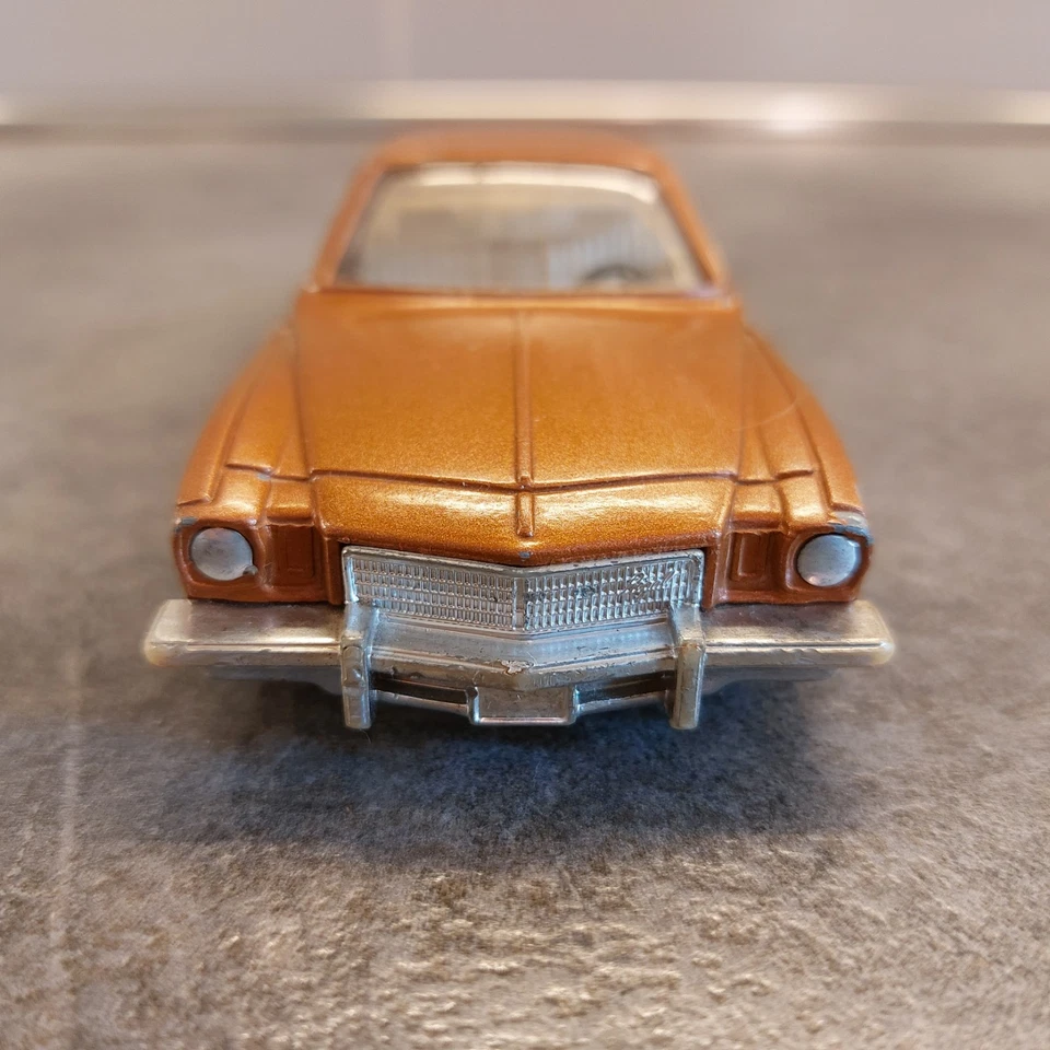 CORGI TOYS 290 BUICK REGAL TENENTE KOJAC scala 1:36 Made in Great Britain 1976 - Immagine 3 di 4