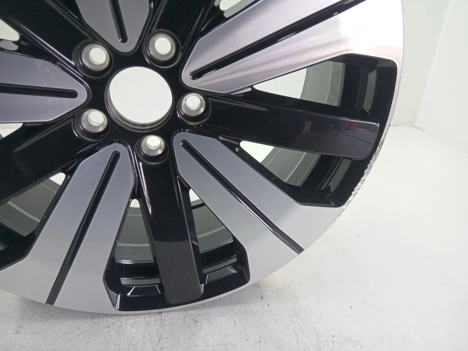 1 Stück ALUFELGE 19 ZOLL Original Volvo XC40 7.5Jx19 ET50.5 32143627 - Bild 4 von 4