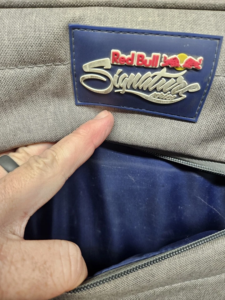Red Bull Signature OGIO Wheeled Bag Luggage RARE carry On - Image 3 of 4