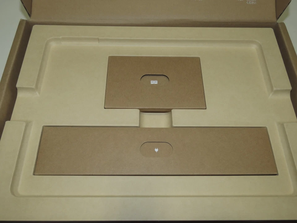 Microsoft Pro 9 for Business with 5G 13" SQ 3 Processor 16GB 256GB Platinum - Image 3 of 4