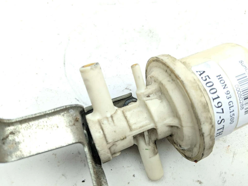 Válvula respirador de aire 93 Honda GL1500 Goldwing 1500 Foto 4 de 4