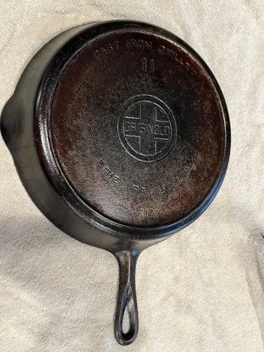 Griswold No. 11 Cast Iron Skillet with Heat Ring Big Block  Logo 717