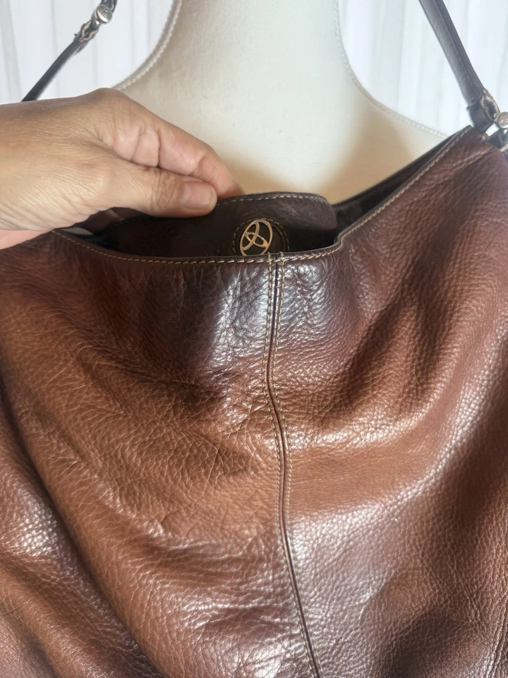 Liz Claiborne leather shoulder bag brown medium size SKU#231 - Image 4 of 4