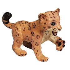 VTG 1996 Safari LTD Leopard Cub PVC Toy Figure Brown Spots Big Cat