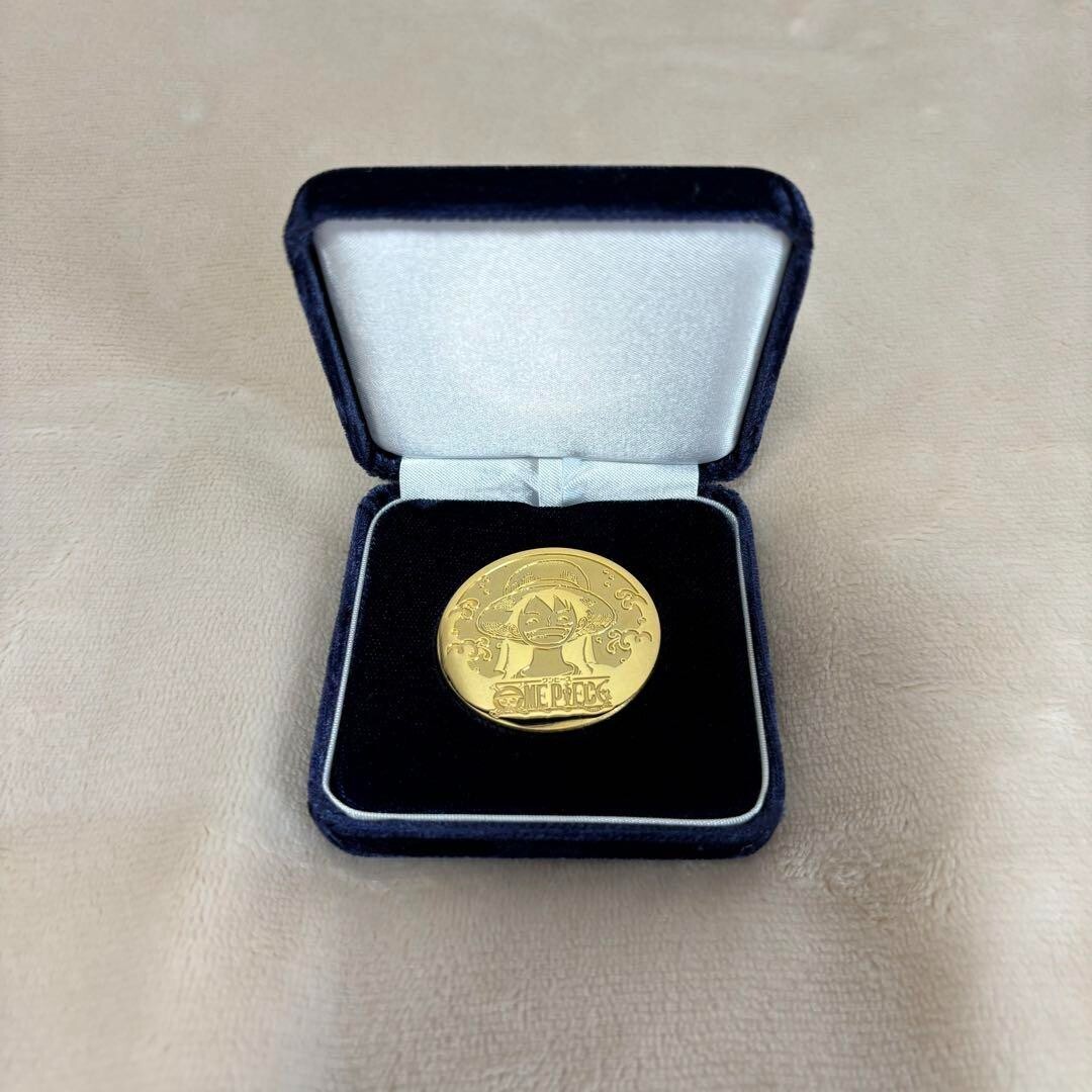 非売品 ワンピース ONE PIECE 100名 限定 メダル コイン 謎解き ONE PIECE Limited edition coin commemorating 100 volumes