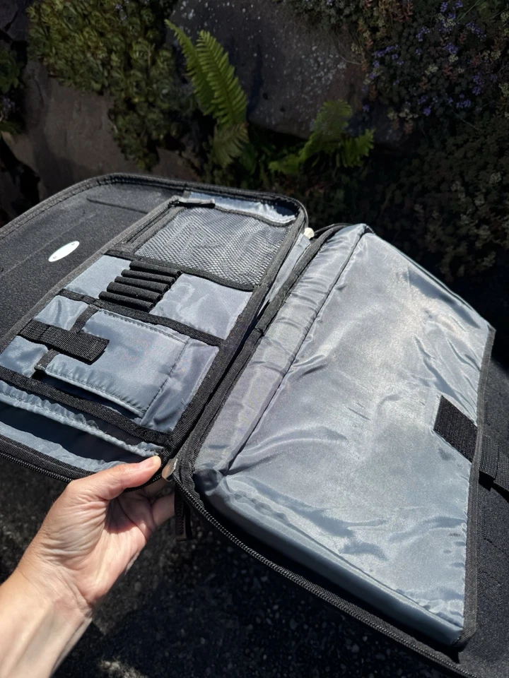 超薄保护几何新秀丽笔记本电脑公文包 — 第 2/4 张图片