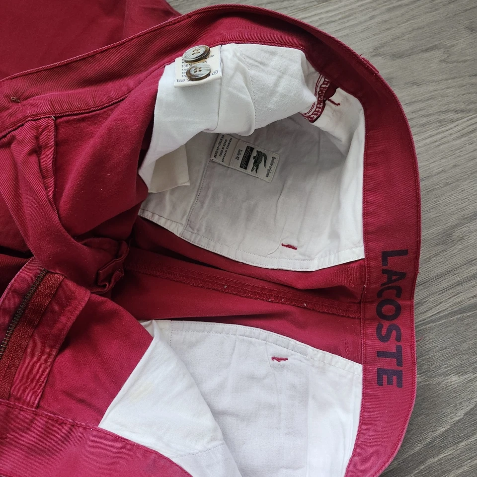 Shorts chino vintage Lacoste masculino tamanho 34 vermelho com logotipo bordado - Imagem 4 de 4