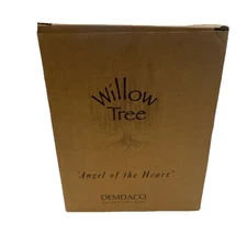 Willow Tree Figurine Angel of the Heart Small Demdaco 2000 Susan Lordi
