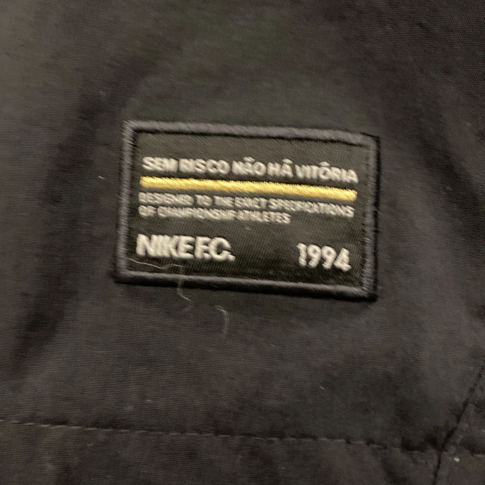 Nike F.C. Chaqueta cortavientos para hombre 2XL negra con capucha impermeable abrigo de lluvia Foto 2 de 4