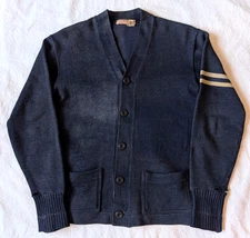 Vintage 40s Cardigan Zombie Thrashed Worn Bailey & Himes Sportswear USA 38 Knit
