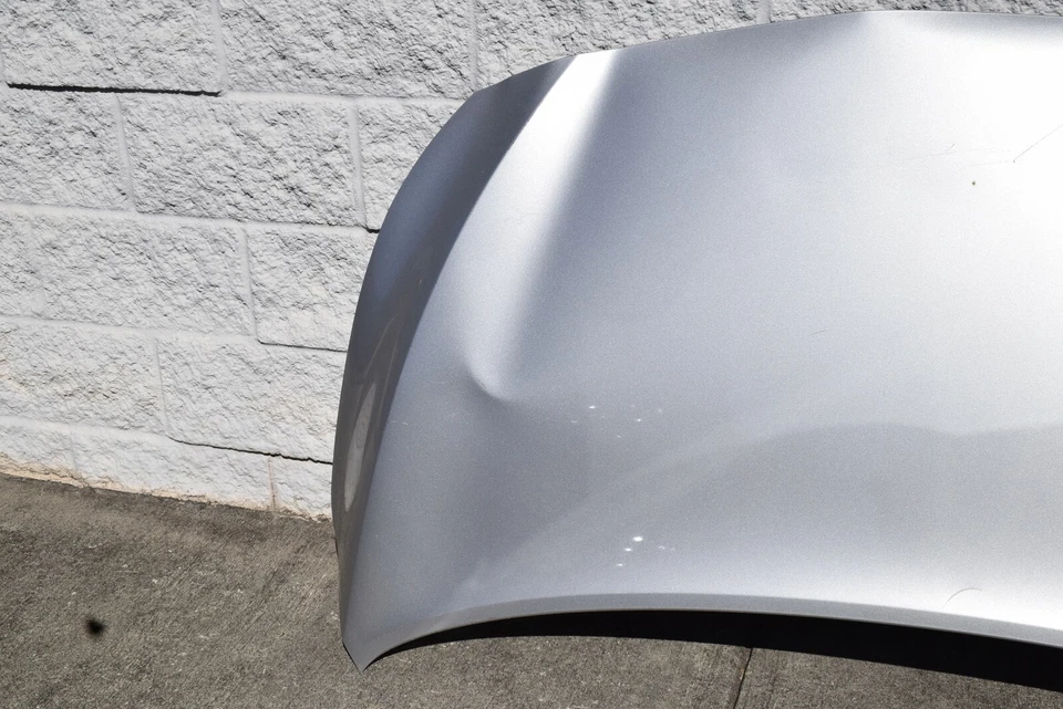 KIA Sedona 2015 capó capó fábrica OEM Foto 2 de 4