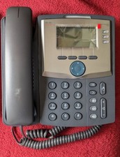 Teléfono IP de 3 líneas Cisco SPA303 con pantalla