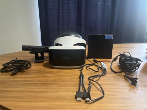 Sony PlayStation PS4 VR Bundle - (CUH-ZVR1) Works Great - Picture 1 of 4