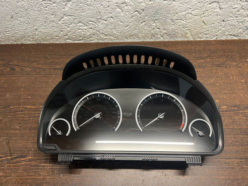 Tacho Kombiinstrument BMW 650i F06 F12 F13 550i F10 F11 MPH Meilen 9311649