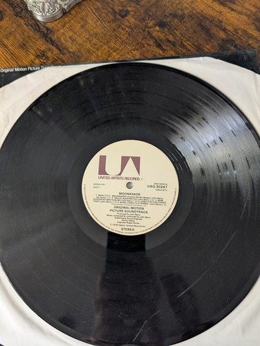 Moonraker Original Soundtrack Vinyl LP James Bond 007 Collectible - Picture 5 of 10