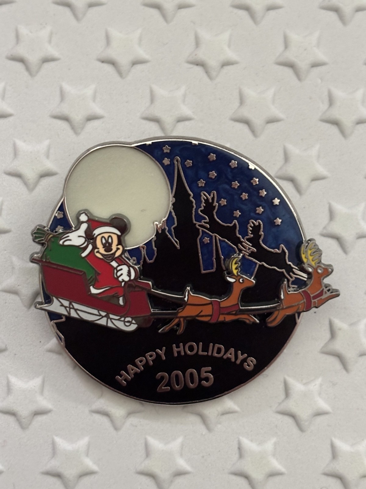 Disney Visa Santa Mickey Happy Holidays 2005 Cardmember Pin PP42712