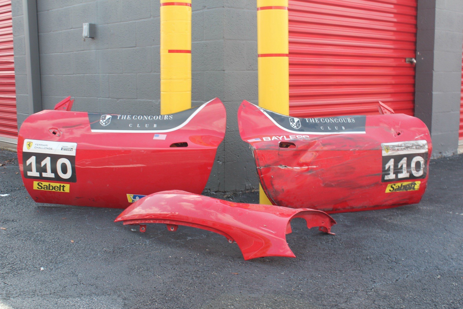 Ferrari  296 Gts  2 Doors Plus Fender