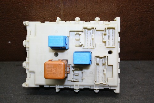 Nissan Primera P12   Steuergerät Sicherungskasten 24350-AV700
