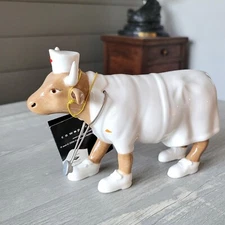 Cow Parade Nurse Nightencow Figurine 7357 w/ Stethoscope 6" x 4.5" No Box EUC