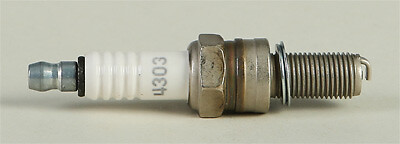 AUTOLITE SPARK PLUG 4303/4 COPPER 4303