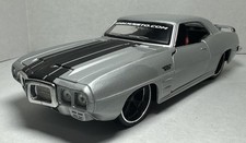 1969 Maisto Pro Rodz 1:24 Pontiac Silver Firebird Scale Diecast Muscle Car