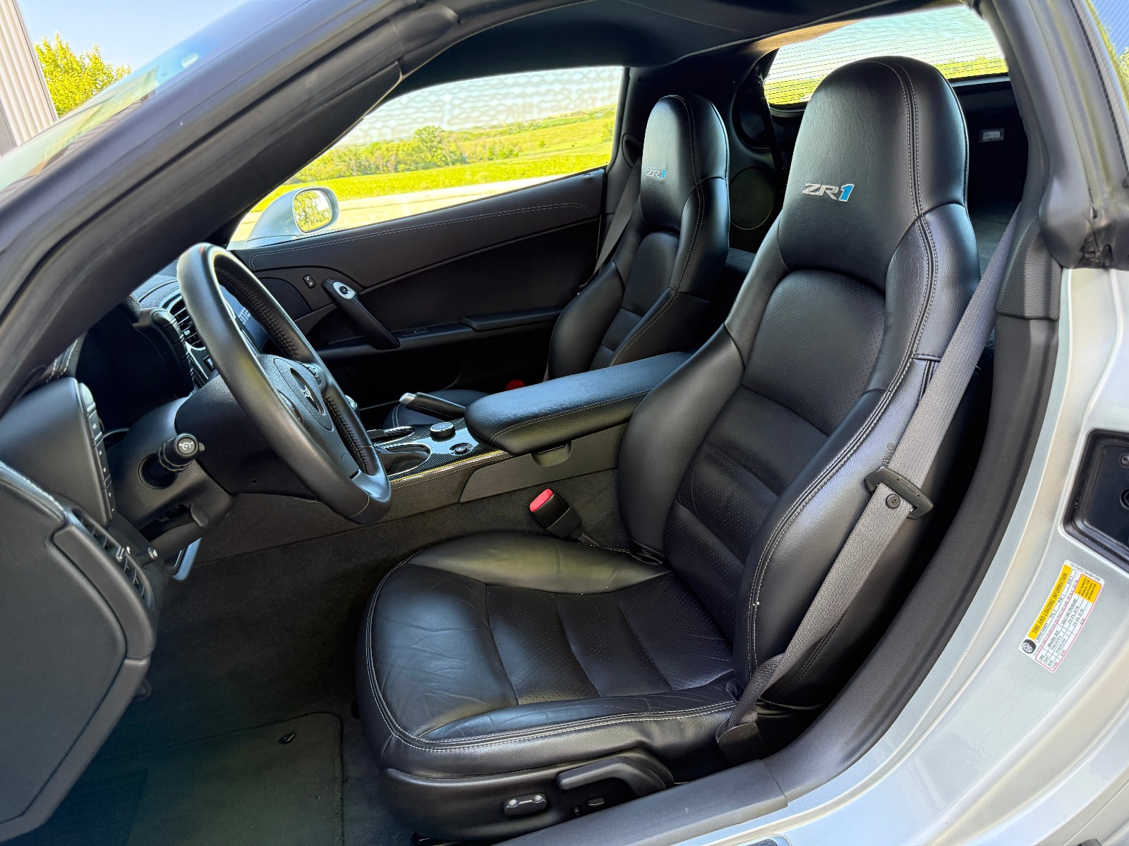 2010 Silver Chevrolet Corvette ZR1 3ZR | C6 Corvette Photo 10