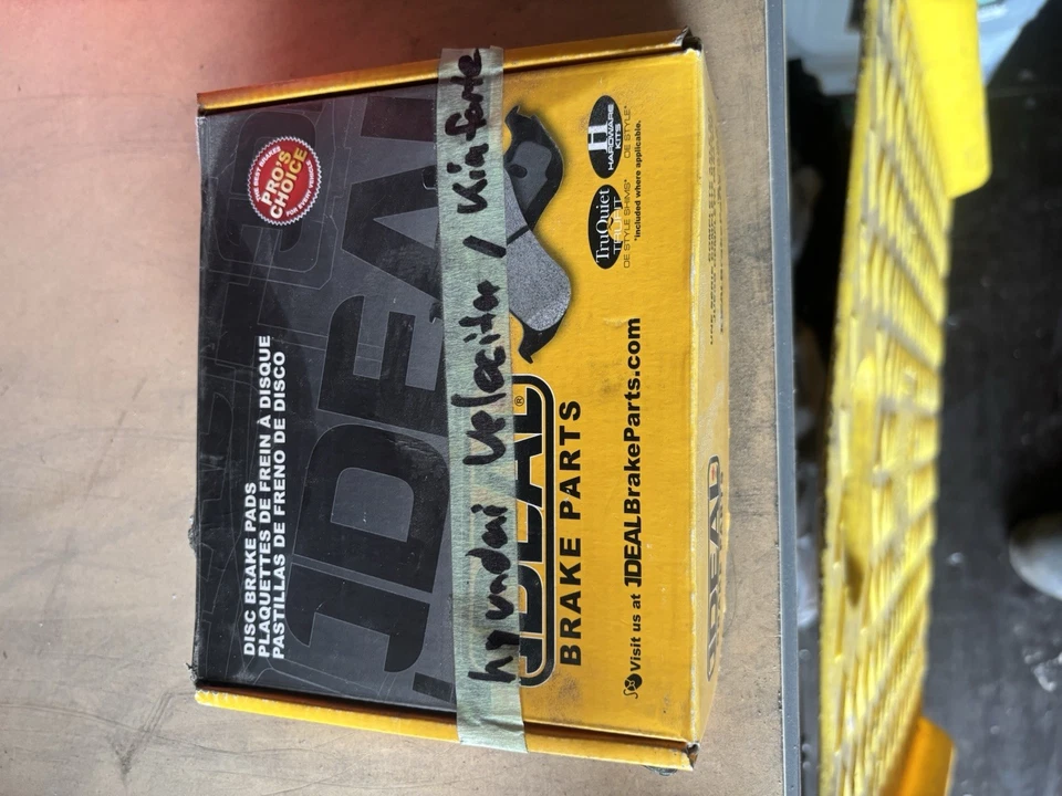 Pastillas de freno delanteras genuinas ideales de cerámica TCD1827. Hyundai Veloster / Kia Forte Foto 2 de 3