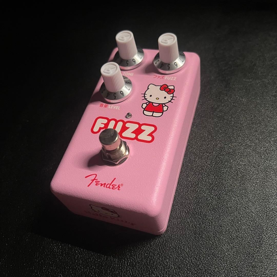 Fender Hello Kitty Fuzz Pedal Pink 50th Anniversary Limited