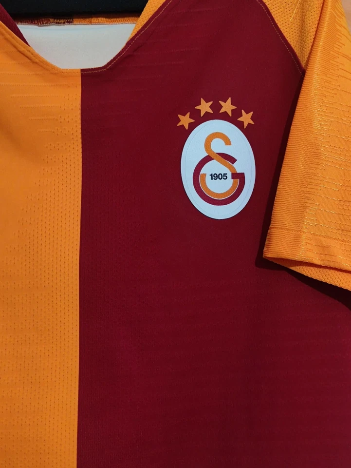 PLAYER ISSUE Galatasaray 2017 2018 Football Shirt Nike Soccer Jersey Sz-M Turkey - Image 2 of 4