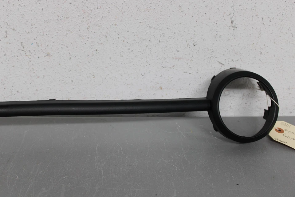 2001 2005 VOLKSWAGEN BEETLE FRONT BUMPER FOG LIGHT TRIM Foto 3 de 4