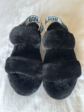 Ugg Fluff Yeah slides size 9 womens - Black