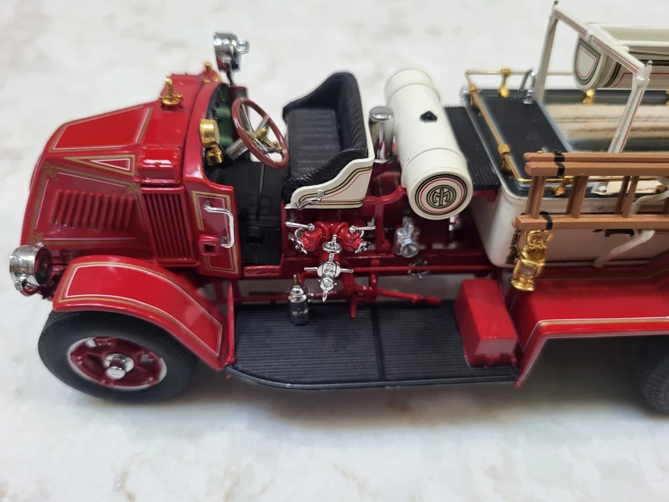 Franklin Mint 1926 Mack AC Rotary Pumper Fire Department Milton Bradley 1992 - Image 2 of 4