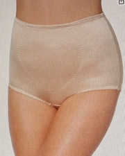 BALI 10/3XL Ivory Light Essentials Shaping tummy Panel Brief Panties 8700 NWT