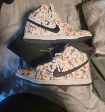 Nike SB Dunk High Mens Size 10.5 Cherry Bloss...