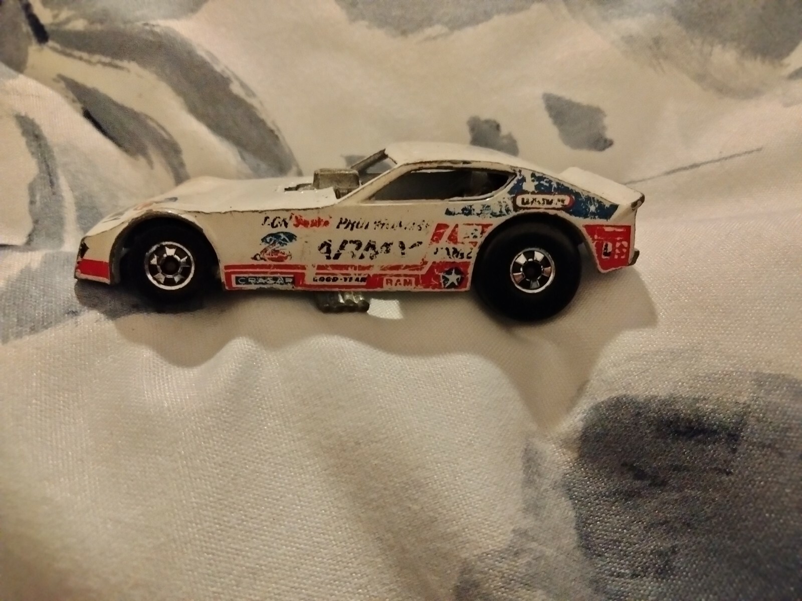Picture 1 of 5