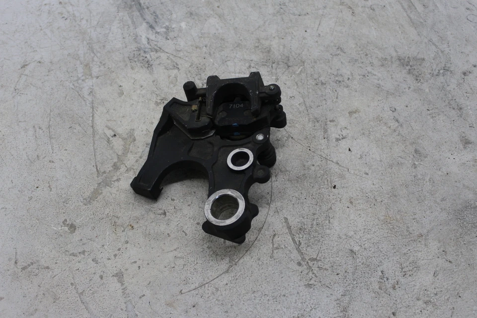08 09 SUZUKI GSXR 600 GSXR 750 OEM REAR BRAKE CALIPER WITH BRACKET G6 - Image 4 of 4