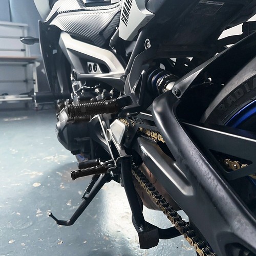 Front/Rear Foot Pegs Footrest Pedal Adapter For YAMAHA XSR 700/XSR 900 2016-2021 - Picture 7 of 24