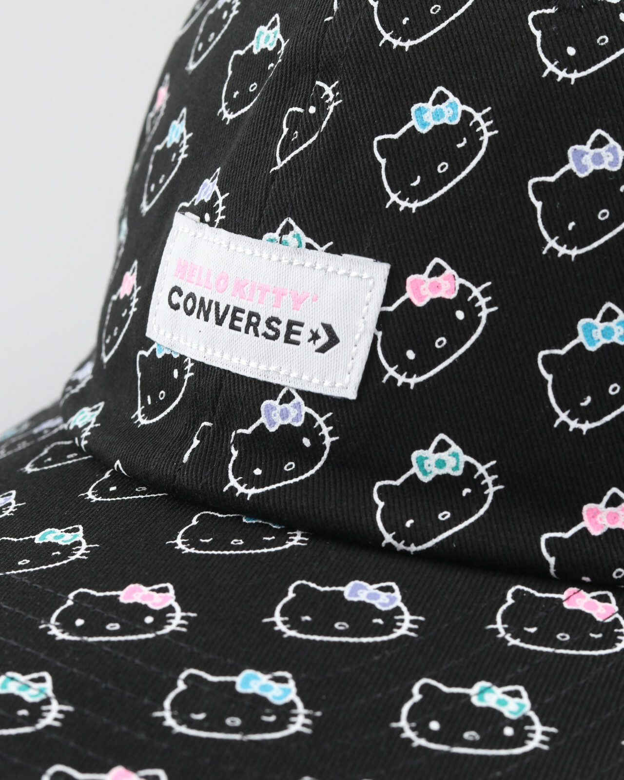 converse hello kitty hat
