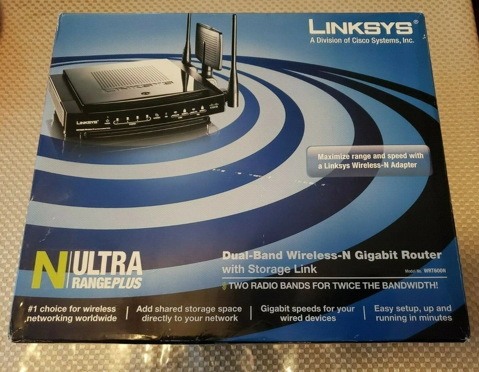 Cisco Linksys WRT600N Ultra RangePlus Dual-Band Wireless-N Gigabit Router  - Image 2 of 4