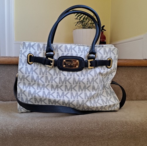 Michael Kors Hamilton Large Signature Vanilla Navy Crossbody Tote Bag In VGC - Picture 17 of 17