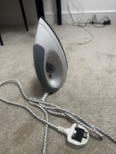 GEEPAS Dry Iron | Lightweight Non-Stick Soleplate Adjustable Temp | 1200W White