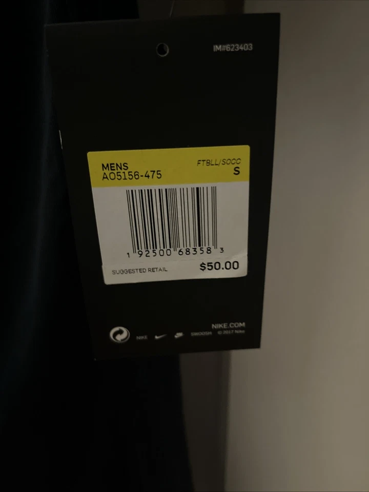 AS. Camiseta deportiva Roma Nike réplica para hombre talla S Foto 2 de 4