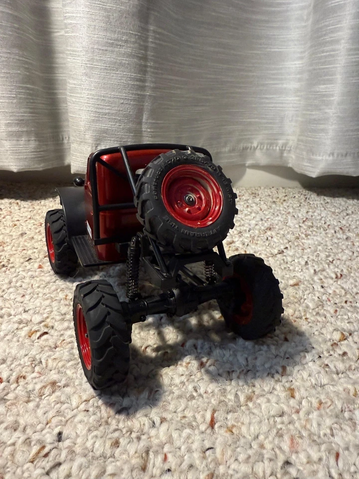 FMS 1:24 FXC24 Power Wagon RTR 4WD RC Crawler Truck – Used, Excellent Condition - Image 3 of 4