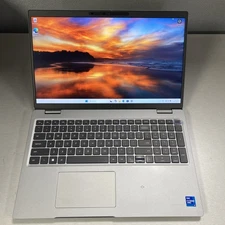 15.6" Dell Latitude 5520 — i7-1185G7 • 16GB RAM • 512GB SSD • FHD • TOUCH • W11P