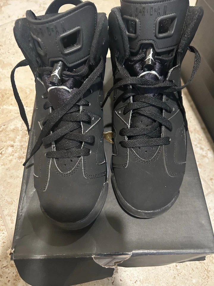 Jordan 6 tamanho 6,5 infantil - Imagem 4 de 4