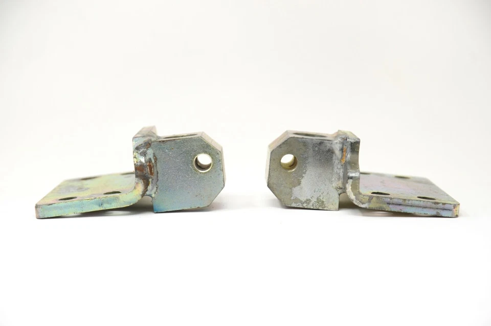 CRUSADER R090217 / R090218 Mount Brkt. Set for ZF V-Drive Transmission - Image 2 of 2