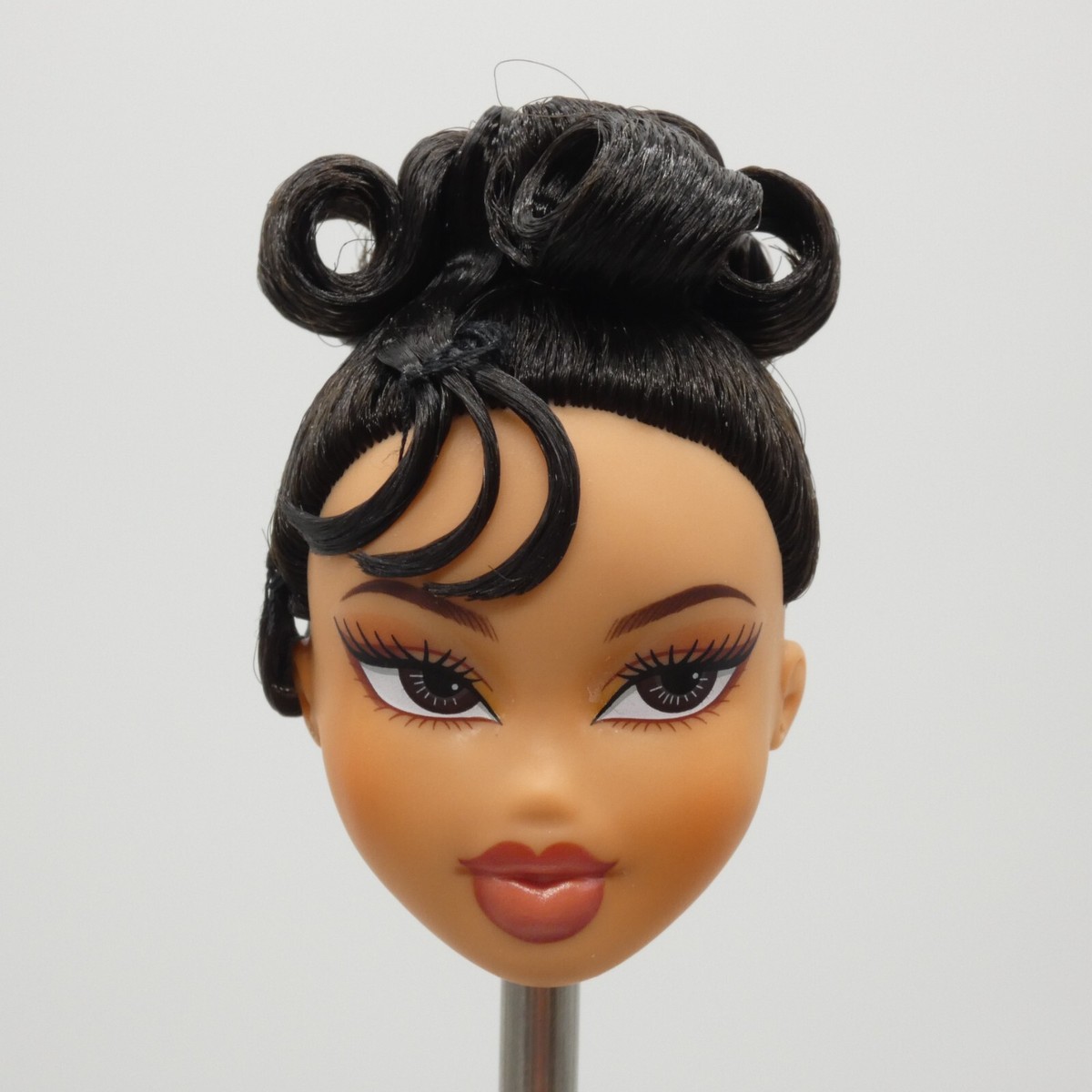 Bratz Doll Head Only Medium Light Tan Skin Kylie Jenner Night 2023